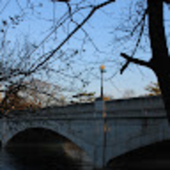 Meet your Posher, Kaitlin - Picture 1 of 1